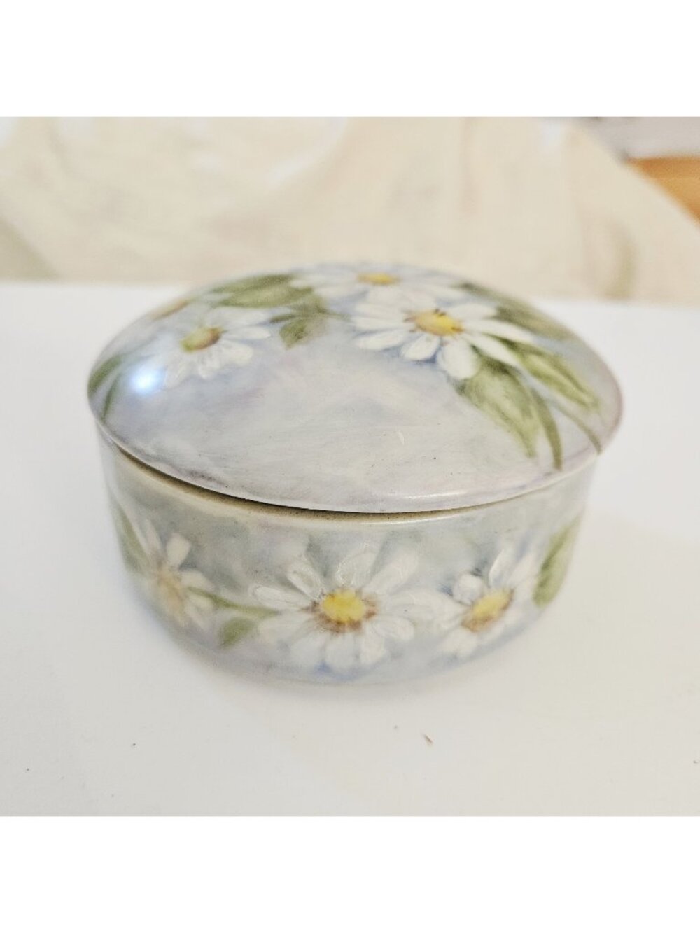 Vintage Hand Painted Ceramic Trinket Box Daisy Flowers